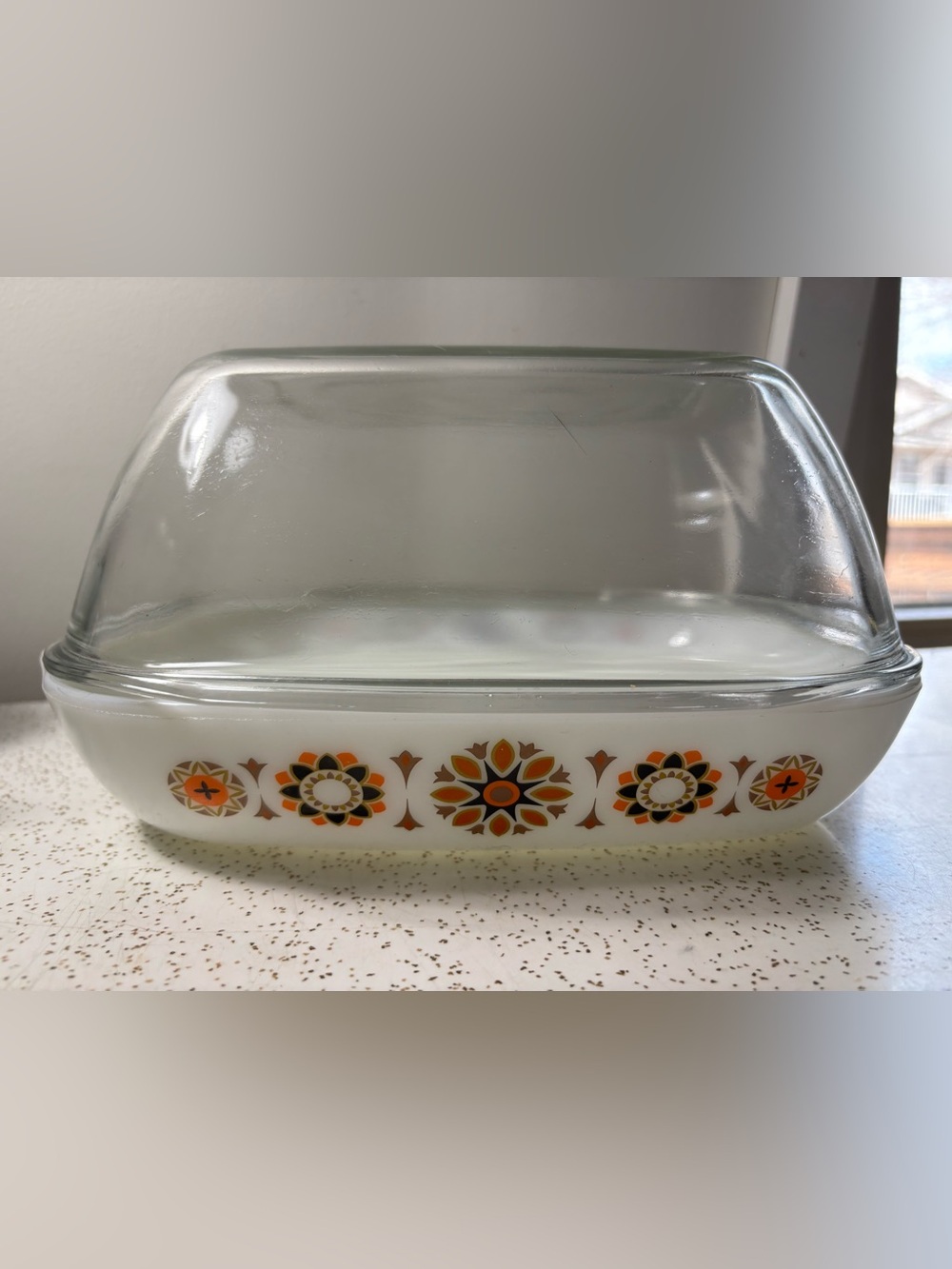 Vintage JAJ England Pyrex Toledo pattern roaster with dome lid